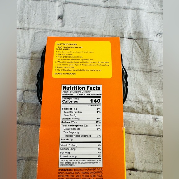 Wonder Treats Mini Cat Skillet And Buttermilk Pancake Mix - Picture 2 of 7